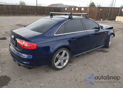 2013 Audi S4 3.0T Premium Plus z USA, uszkodzony, nr VIN WAUBGAFL5DA235468